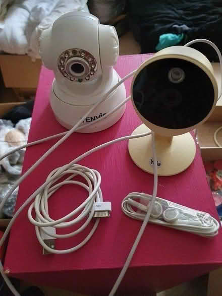 Photo of free Various electronics for geeks (Newfoundpool LE3) #1