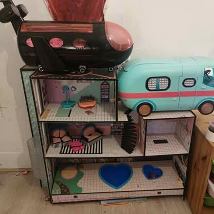 Photo of free LOL Dolls house Plane and Camper (SE23) #1