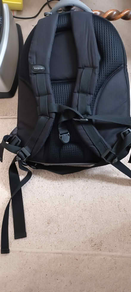 Photo of free Laptop bag to give away (Wallington) #1