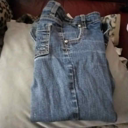 Photo of free girls pr jeans (Marton Bank FY3) #4