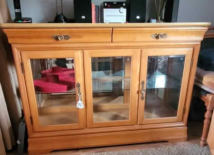 Photo of free Glass Cabinet with shelf (CB4 Cambridge) #2