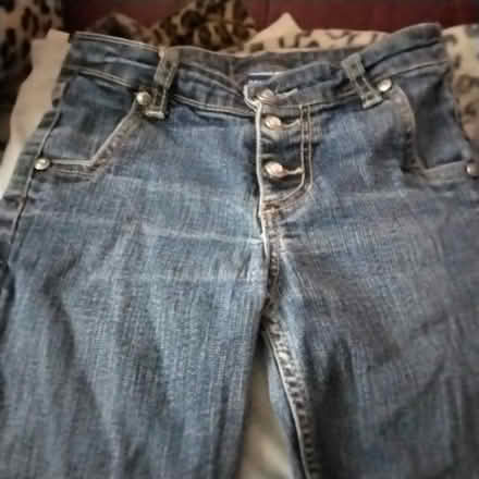 Photo of free girls pr jeans (Marton Bank FY3) #1