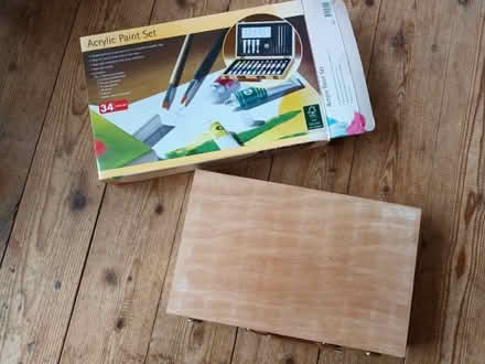 Photo of free Acrylic paints (Torrance G64) #1