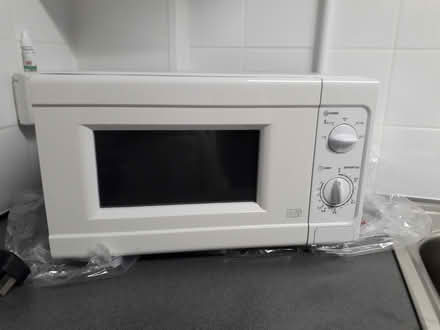 Photo of free Microwave 700 w (Chelmsford CM1) #1