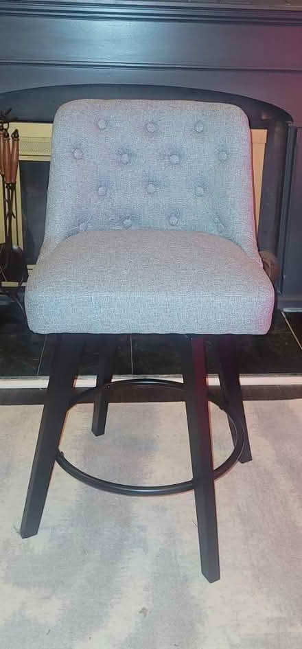 Photo of free Counter height stools (Valley cottage) #1