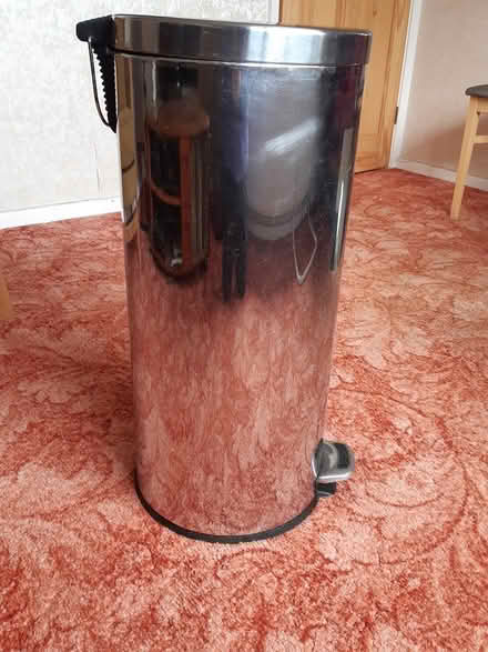 Photo of free Large pedal bin (Wirksworth south DE4) #1