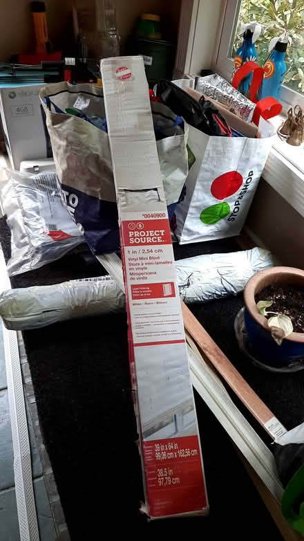 Photo of free white mini-blind (Ledyard, CT) #2