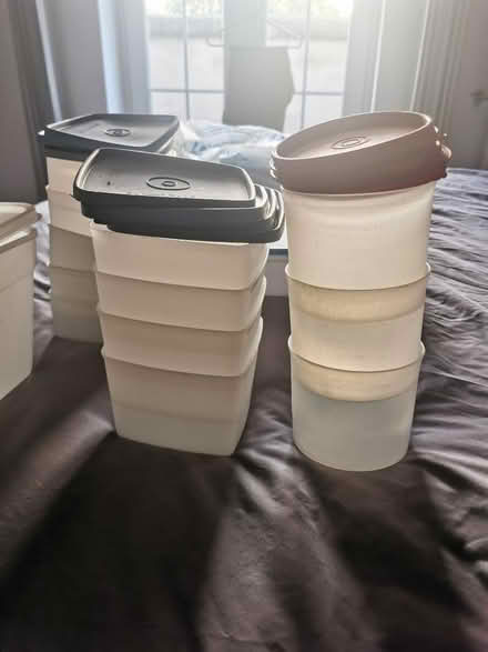 Photo of free Tupperware containers (Harrow Weald HA3) #3