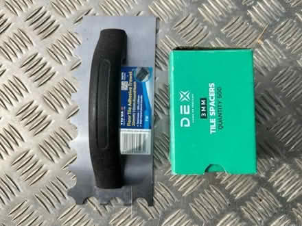 Photo of free Tiling trowel and spacers (Bush EX23) #1