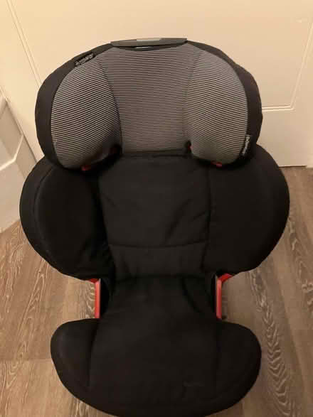 Photo of free Maxi Cosi Car Seat (Budleigh Salterton EX9) #2