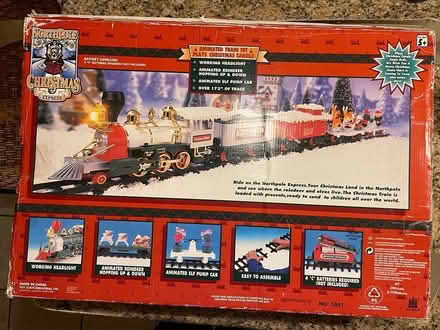 Photo of free Christmas Train Set (Putnam Valley) #2