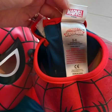 Photo of free Spiderman costume/fancy dress (Woodford E18) #1