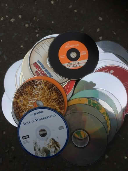Photo of free Old cds (Blackford EH9) #1