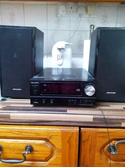 Photo of free sharps dab radio (Waltham Abbey EN8) #2
