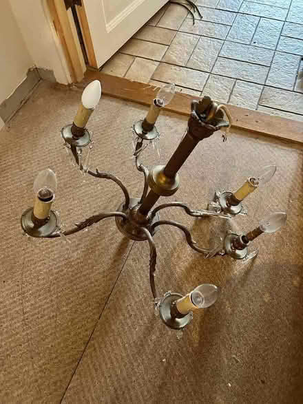 Photo of free Ceiling light fititng (Ivy Hatch TN15) #1