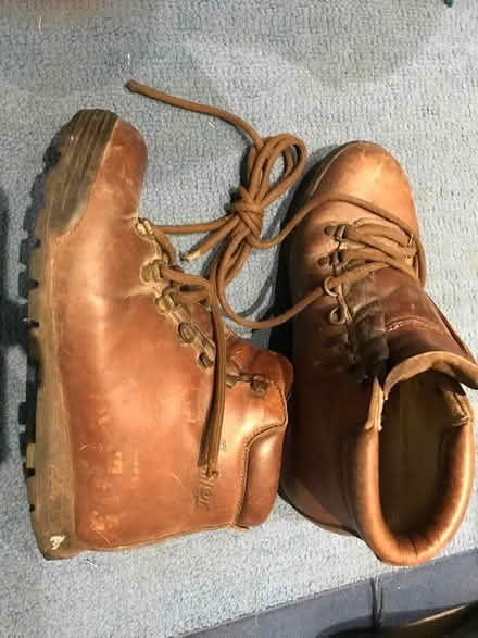 Photo of free Size 6 leather walking boots (SG6) #1
