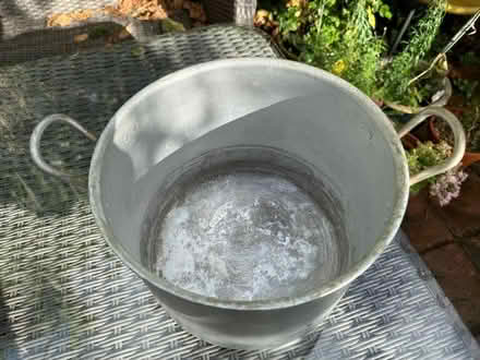 Photo of free Aluminium cooking pot - 25x18cm, 6 litres (Radlett WD7) #2