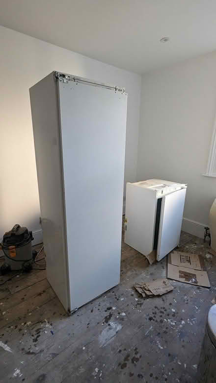 Photo of free Miele integrated fridge & freezer (Berkhamsted) #2