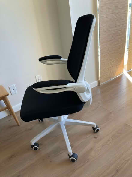 Photo of free Office chair (Boca Raton: Boca Teeca) #2