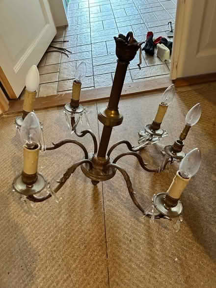 Photo of free Ceiling light fititng (Ivy Hatch TN15) #2