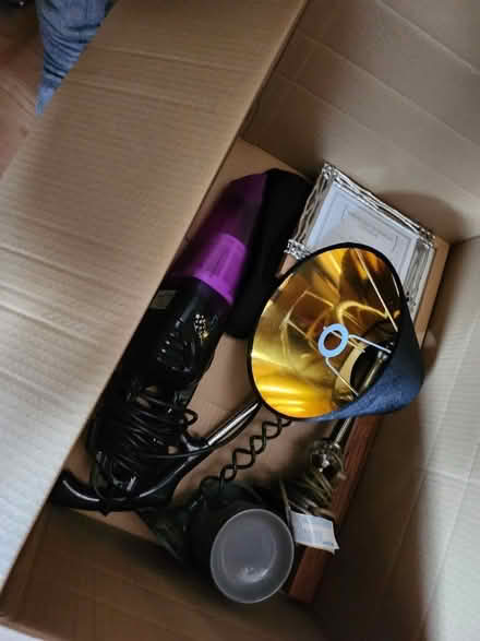Photo of free Misc bundle of great items! (Canary Wharf E14) #1