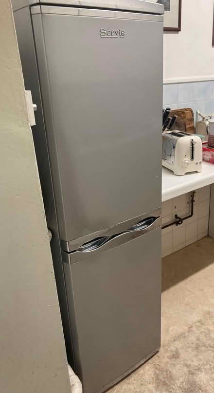 Photo of free Fridge freezer (Wandsworth Common SW12) #2