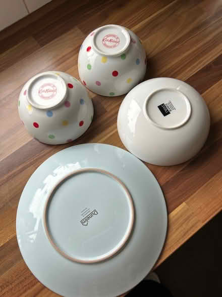 Photo of free Odd crockery (Tilehurst) #4