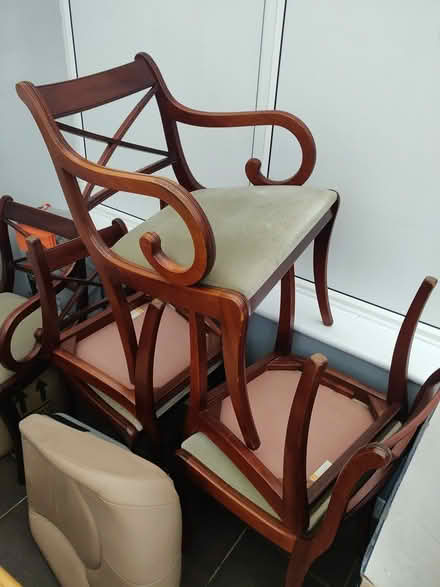 Photo of free Dining table and chairs (Waterlooville West) #3