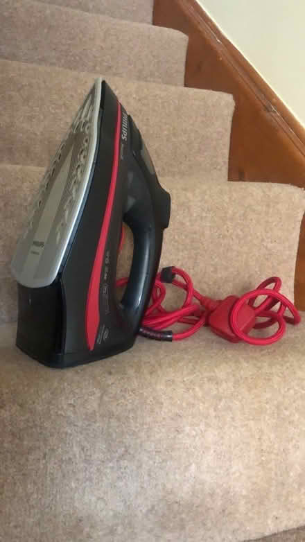 Photo of free Philips Iron (Grindleton BB7) #1