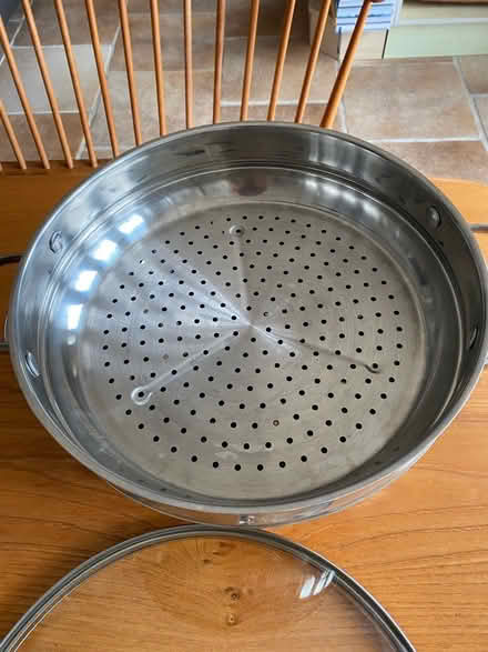 Photo of free Wok/pan with steamer and lid (Surbiton KT6) #1
