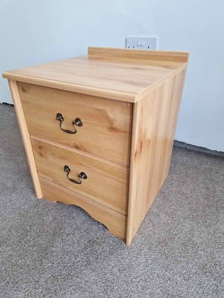Photo of free 2 drawer bedside cabinet (Pemberton WN5) #1