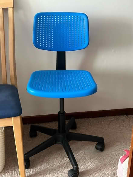 Photo of free Compact desk chair (Perth PH1) #1