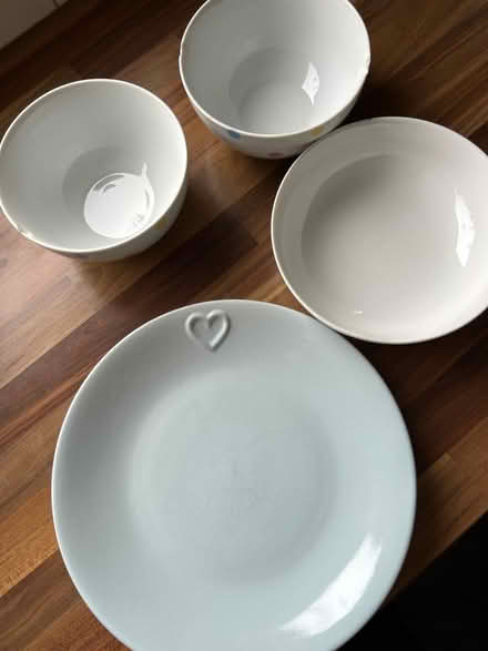 Photo of free Odd crockery (Tilehurst) #3