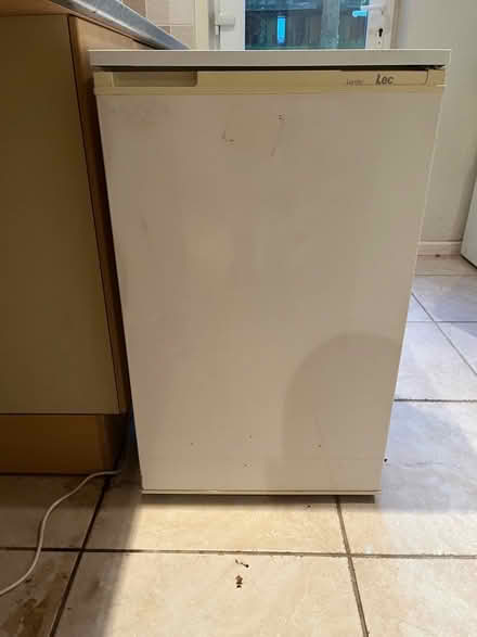 Photo of free Undercounter fridge (Tring HP23) #2