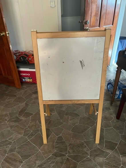 Photo of free Easel, portable shampoo bowl (Midtown Newport News) #2