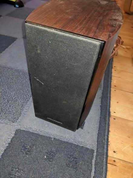 Photo of free Small Speaker - fully working (Old Woking GU22) #1