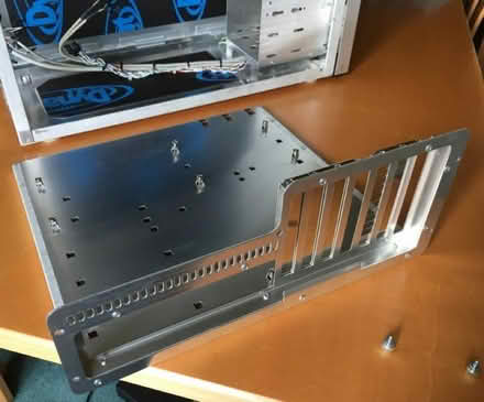 Photo of free High end Lian Li Aluminium PC case (IP5) #1