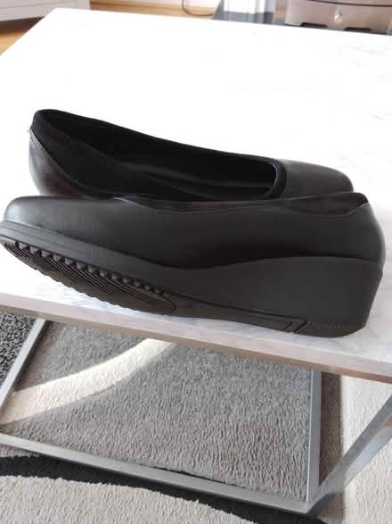 Photo of free Shoes (Gillmoss L11) #2