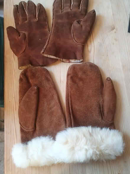 Photo of free 2 pairs of winter gloves. (Kingston Gate KT2) #1