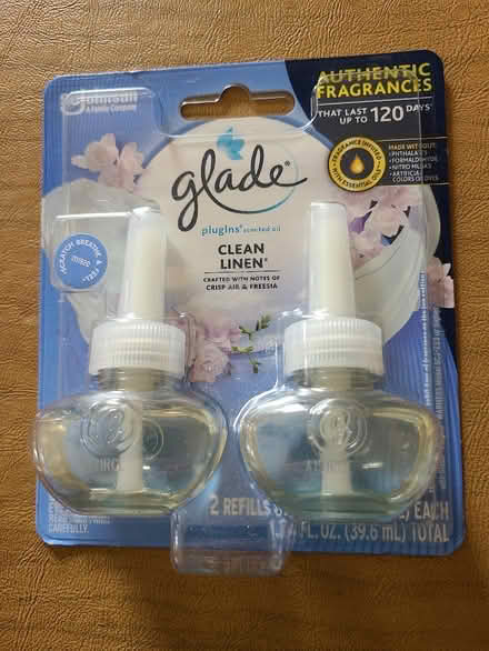 Photo of free Glade clean linen refills (Whitinsville, MA) #1