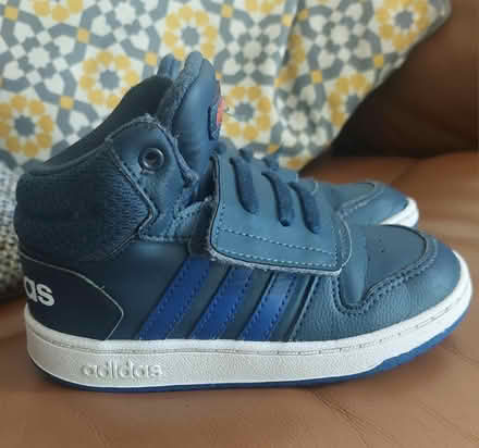 Photo of free Adidas Trainers Boys size 9 (B32) #2