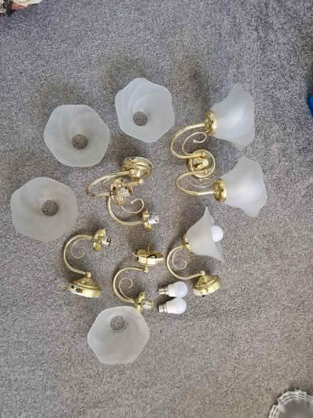 Photo of free x5 glass and golden wall lights (LU6 North Dunstable) #1