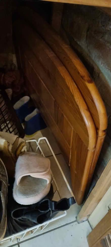 Photo of free Pine cot with mattress clean (kenmore hills (qld)) #1