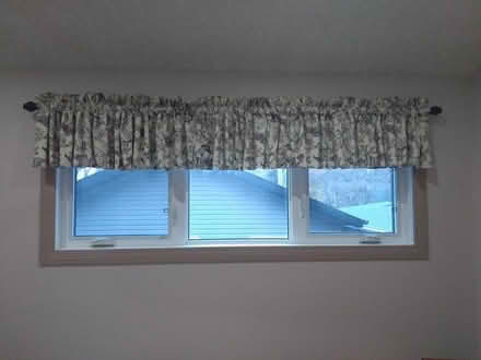 Photo of free window toppers (Beverly Heights) #2