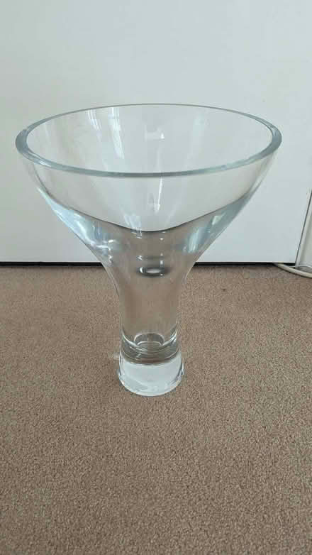 Photo of free Large thick glass vase (Blackboys TN22) #1