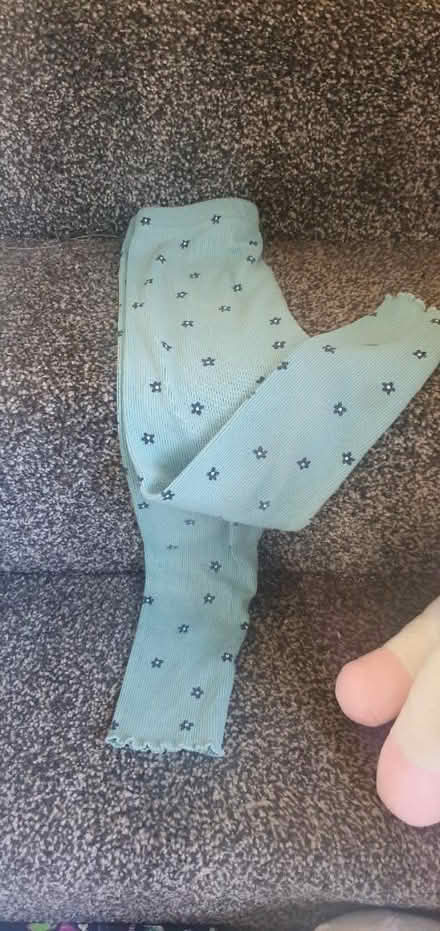Photo of free Girls leggings (CB4) #1
