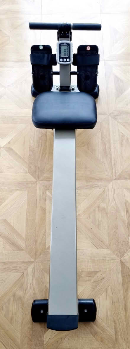 Photo of free Rowing machine (SO19) #4