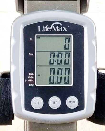 Photo of free Rowing machine (SO19) #1