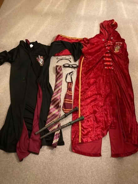 Photo of free 2x Harry Potter costumes, age 10-ish (Craigie PH2) #1