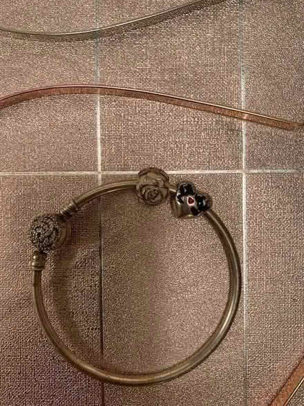 Photo of free Job lot hairbands and jewelery (Southall UB1) #2